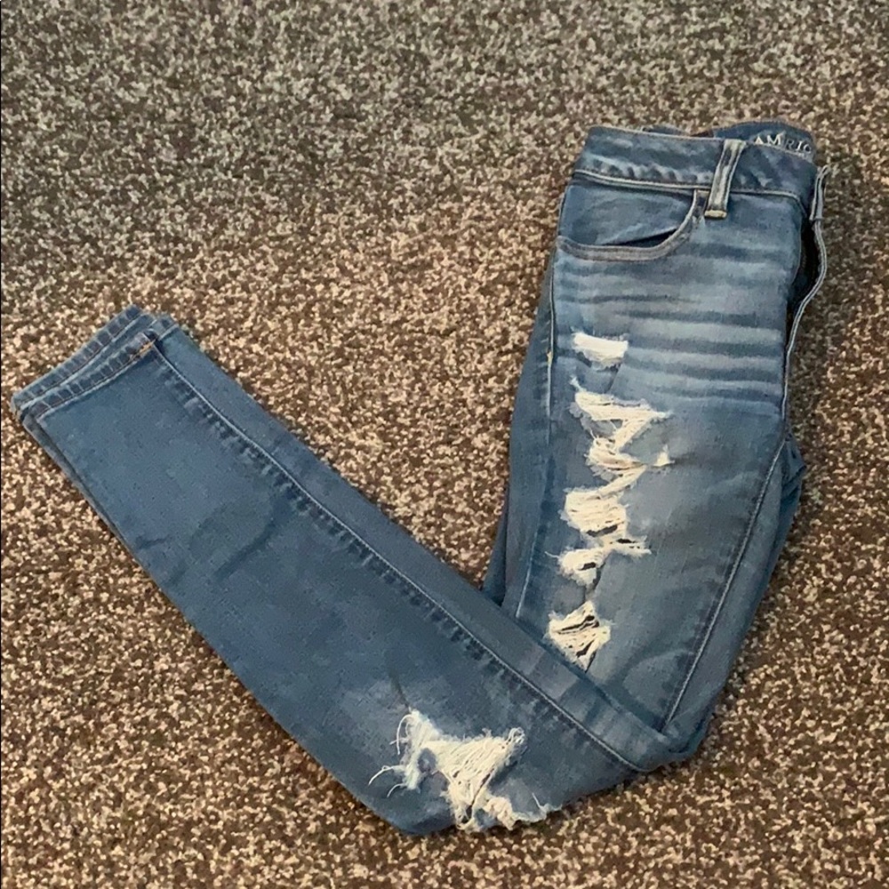 American Eagle Distressed Jeans